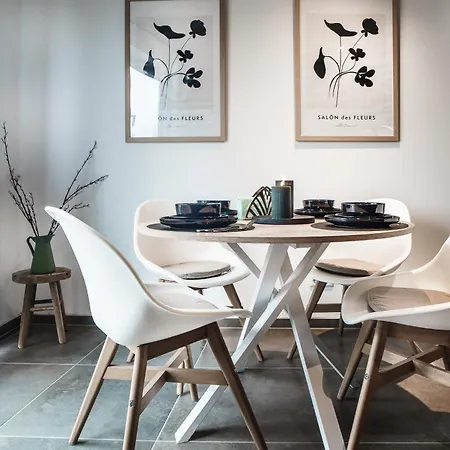 O24 Neu I Zentral I Parkplatz I Fahrstuhl I Design I King I Kueche *