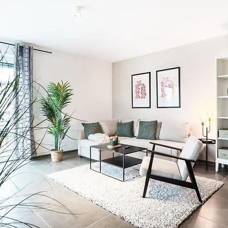 O24 Neu I Zentral I Parkplatz I Fahrstuhl I Design I King I Kueche