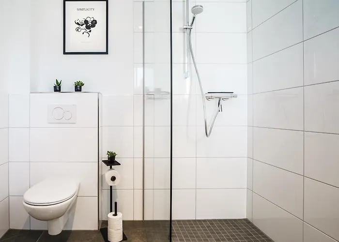 O24 Neu I Zentral I Parkplatz I Fahrstuhl I Design I King I Kueche *