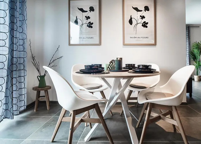 O24 Neu I Zentral I Parkplatz I Fahrstuhl I Design I King I Kueche *